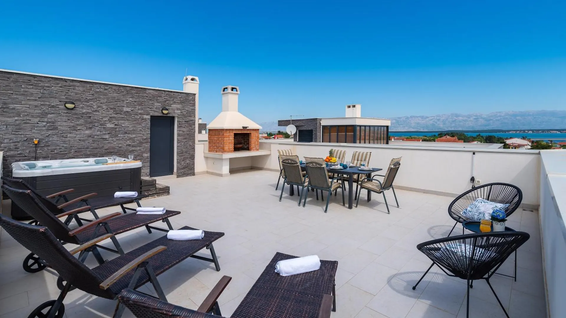 Apartment Lipotica 1 Nin